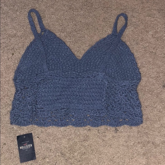 Crocheted crop top - Picture 2 of 2